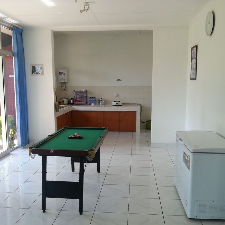Villa Vila Bunga Merah Gelatik