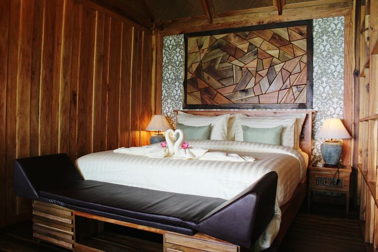 Hotel Phi Phi Phu Chalet Resort