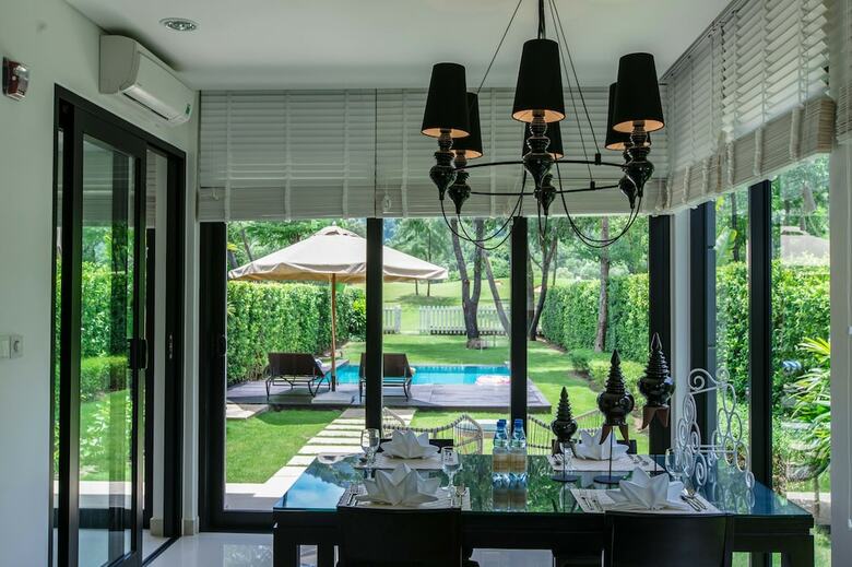 Villa Laguna Park Townhouses