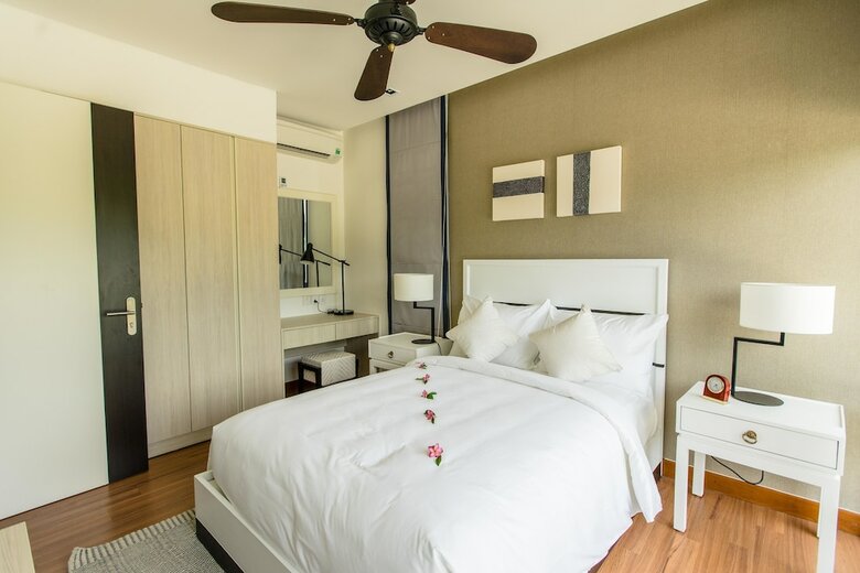 Villa Laguna Park Townhouses