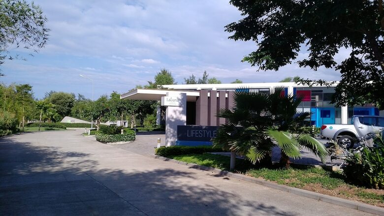 Villa Laguna Park Townhouses