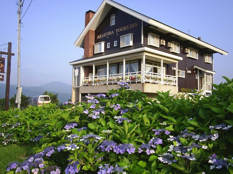 Hotel Akakura Yours Inn