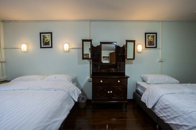 Hostal Baan Gaysorn Hostel