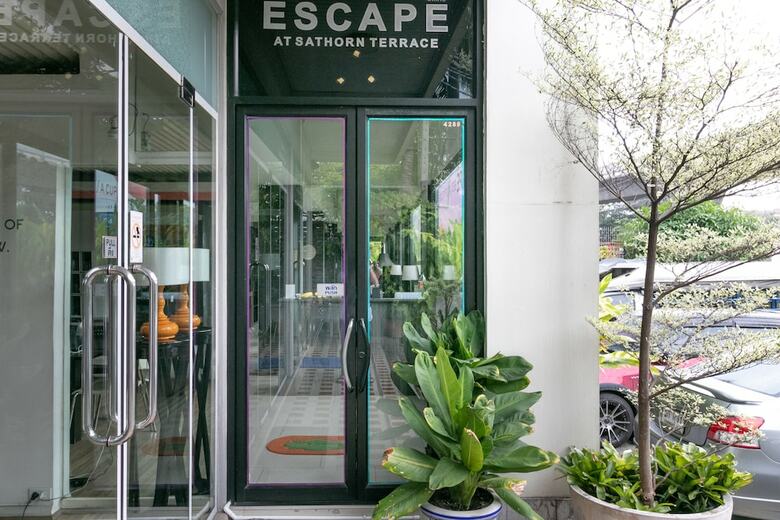 Hotel Escape At Sathorn Terrace