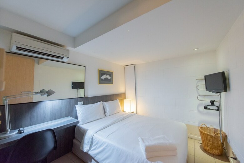 Hotel Escape At Sathorn Terrace