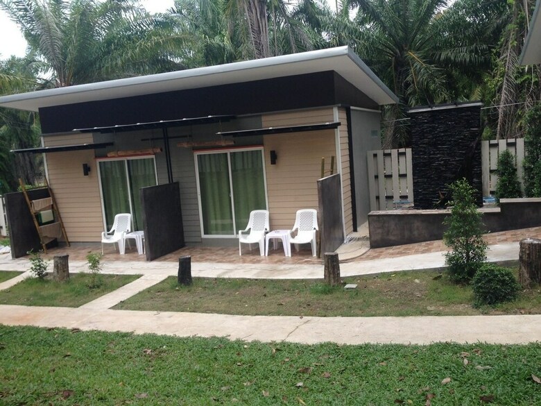 Hotel Baan Khao Mai Kaew Lanta Village