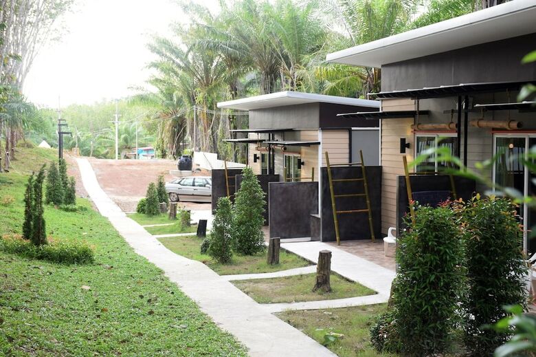 Hotel Baan Khao Mai Kaew Lanta Village