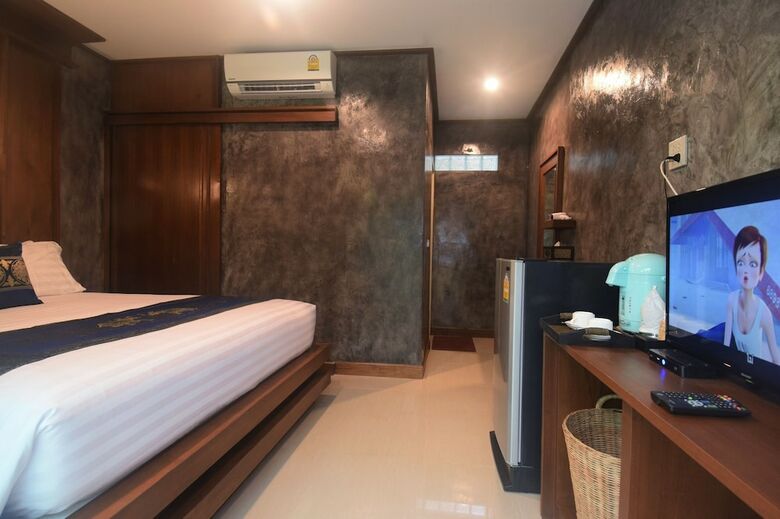 Hotel Baan Khao Mai Kaew Lanta Village