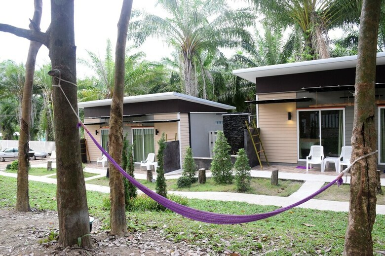 Hotel Baan Khao Mai Kaew Lanta Village