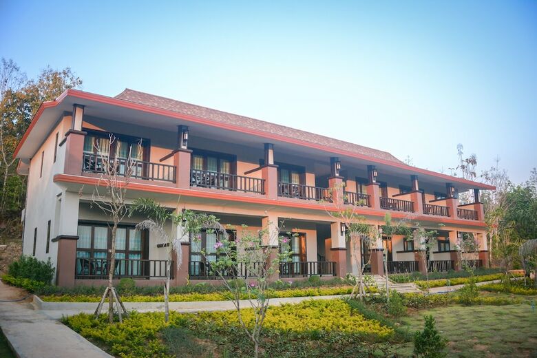 Hotel Phu Chom Mork Resort