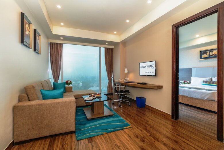 Hotel Golden Tulip Suites Gurgaon