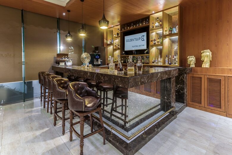 Hotel Golden Tulip Suites Gurgaon