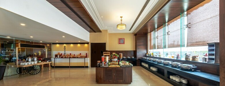 Hotel Golden Tulip Suites Gurgaon