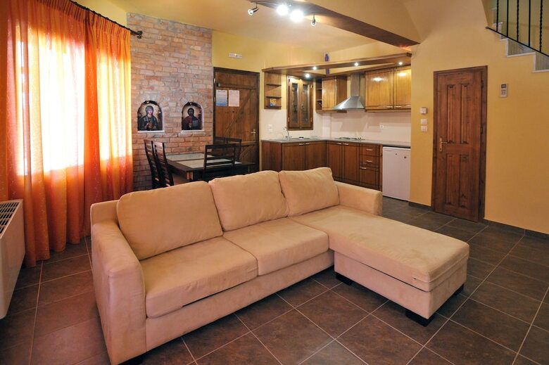 Apartamentos Symmetron Suites