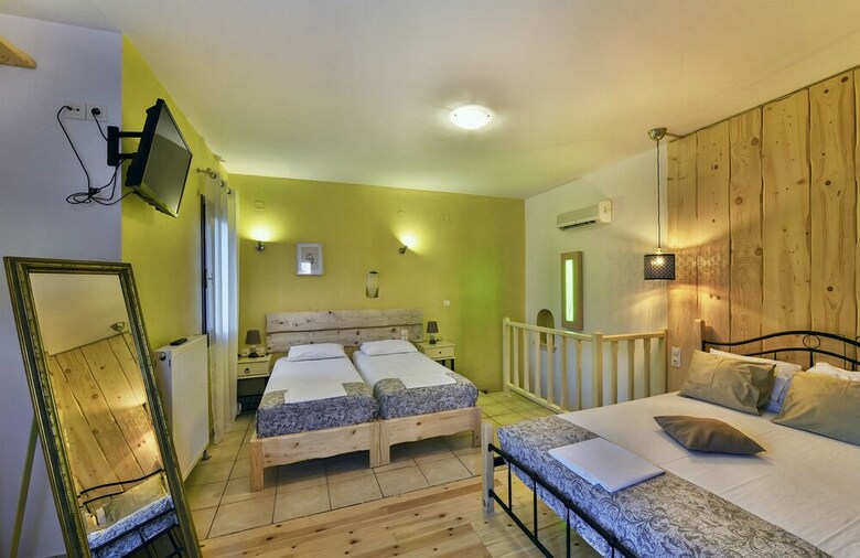 Apartamentos Symmetron Suites