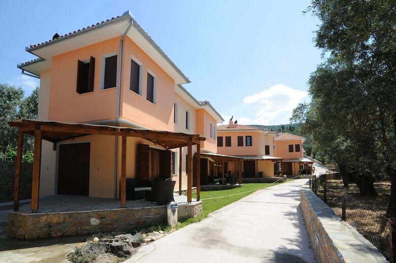 Apartamentos Symmetron Suites
