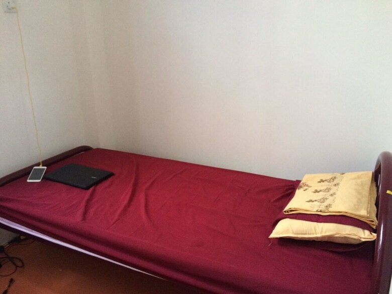 Hostal Diyana Budget Hotel