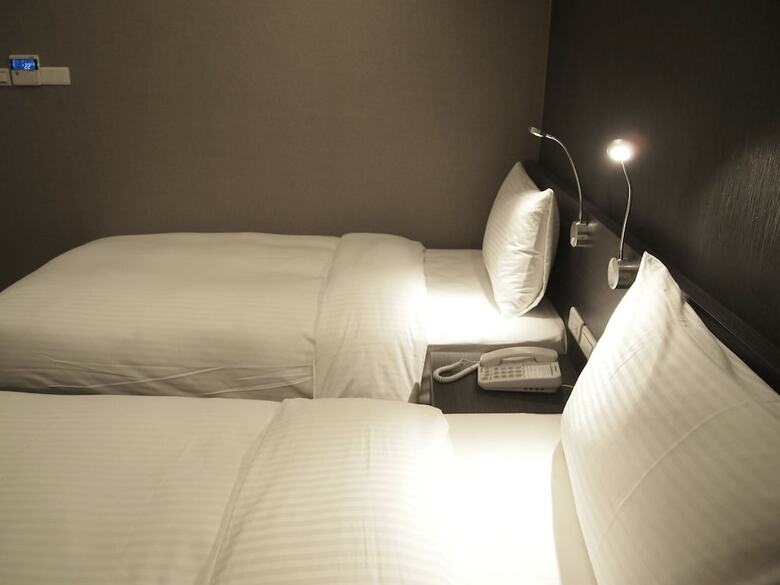 Fairytale Yisu Hot Spring Hotel