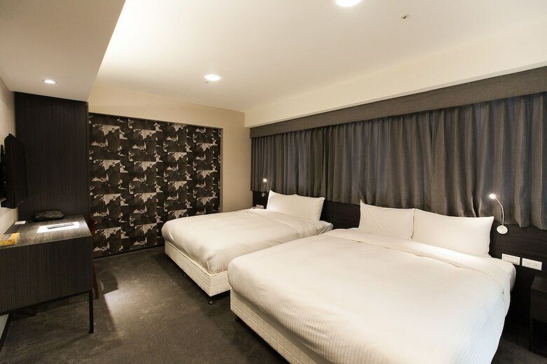 Fairytale Yisu Hot Spring Hotel