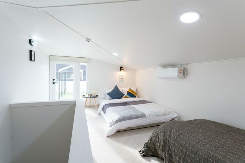 Hotel Neat House