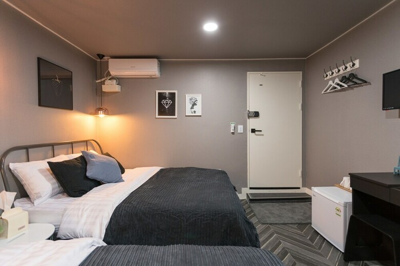 Hotel Neat House
