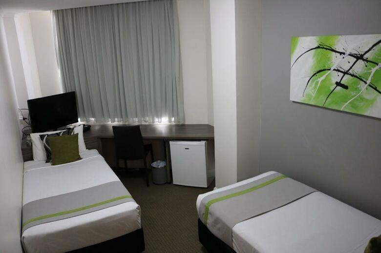 28 Hotel