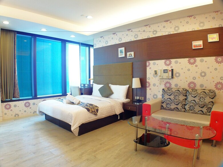 Neo Sky Hotel