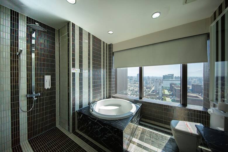 Neo Sky Hotel