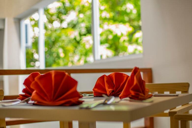 Hotel Kuredhi Beach Inn