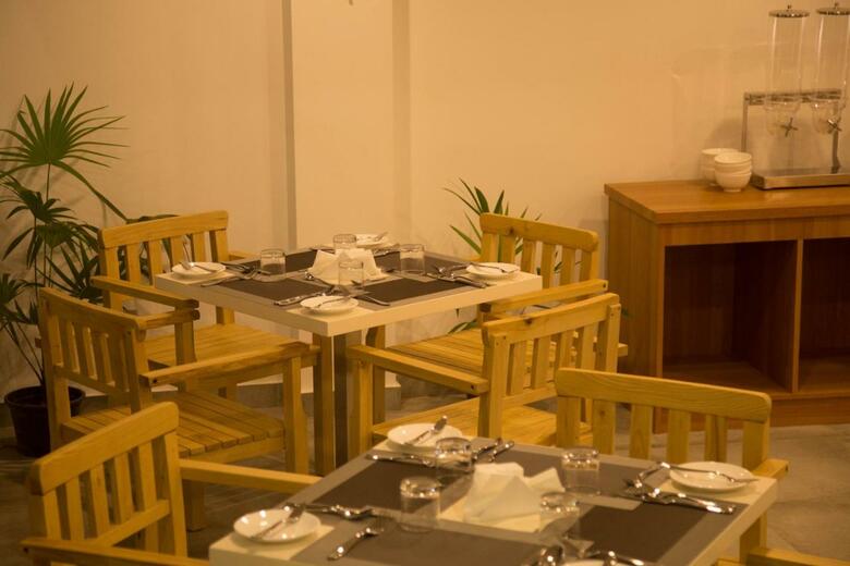 Hotel Kuredhi Beach Inn