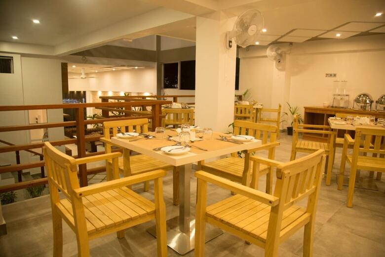 Hotel Kuredhi Beach Inn