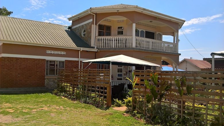 Hotel La F�ve Bed & Breakfast