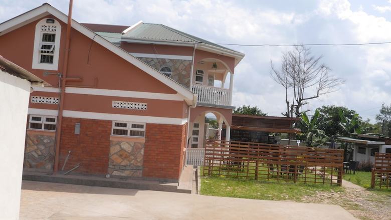 Hotel La F�ve Bed & Breakfast