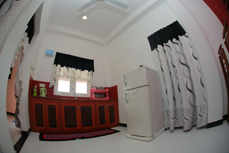 Hotel Sandani Villa