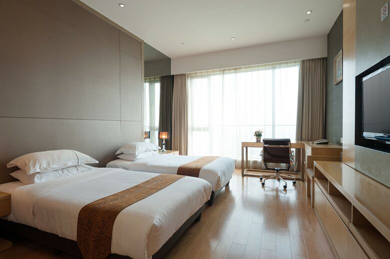 Yicheng Apartment Pazhou Poly World Center