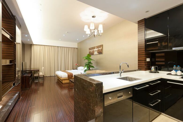 Yicheng Apartment Pazhou Poly World Center