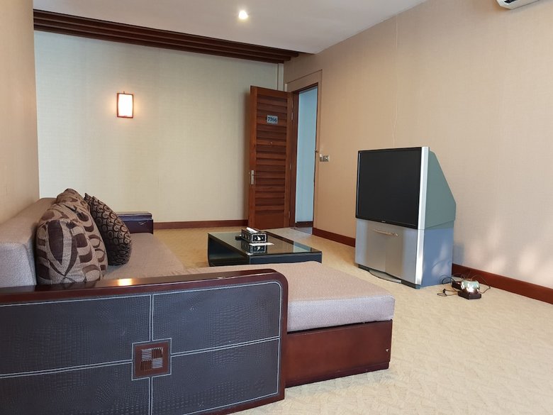 Hotel Max Nay Pyi Taw