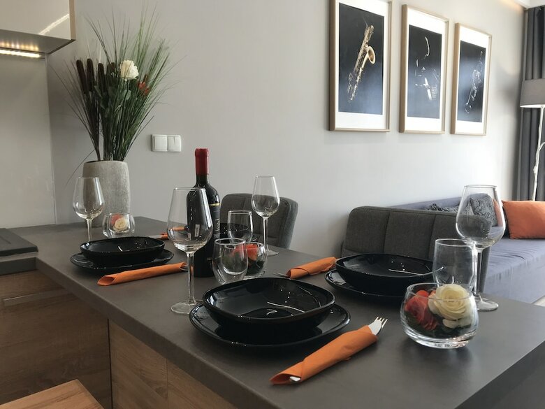 4uapart - Apartment Suite Platan Grey