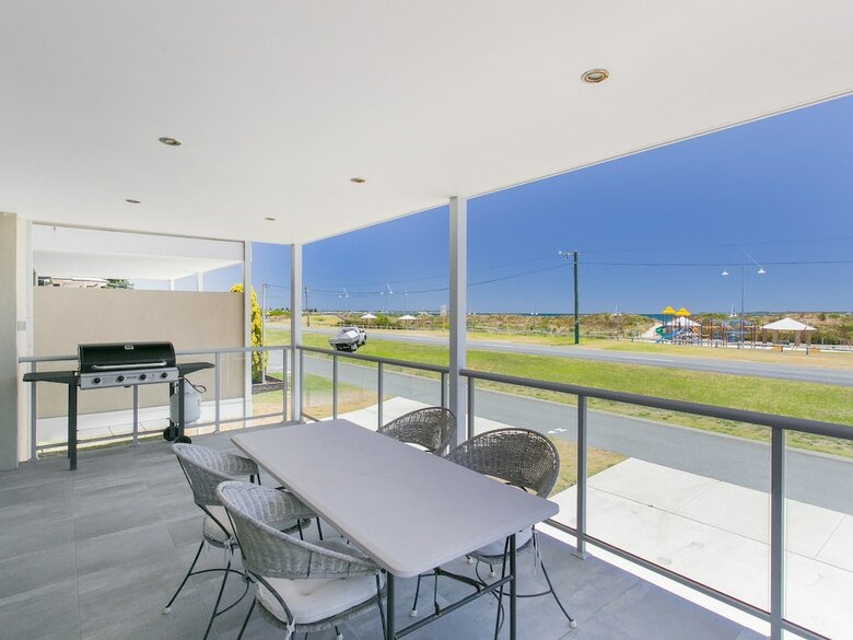 Beach Rd Villas By Rockingham Apartments