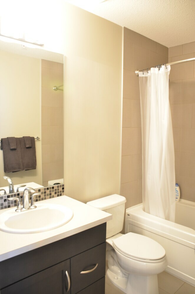 Monki-di Executive Suites - Alura