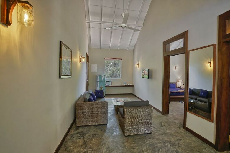 Hotel Athena Lake Boutique