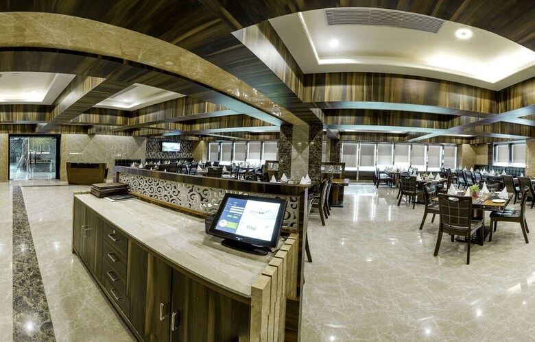 Hotel Clarion Inn Jaipur