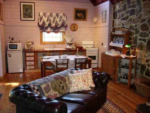 Bed & Breakfast Observatory Cottages
