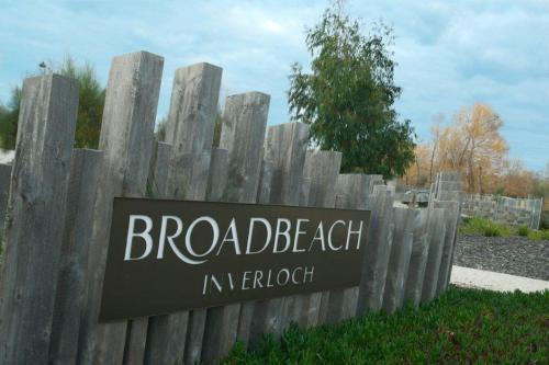 Hotel Broadbeach Inverloch Resort