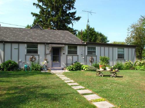 Omstead's On Erie B&B