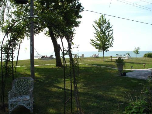 Omstead's On Erie B&B