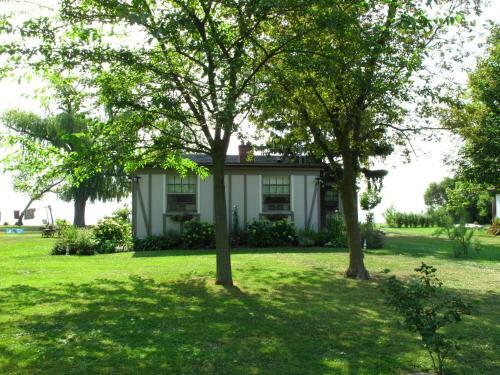 Omstead's On Erie B&B