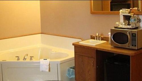 Motel Canway Inn & Suites