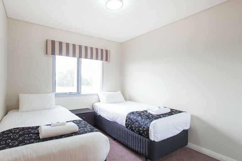 Spinnakers By Rockingham Apartments