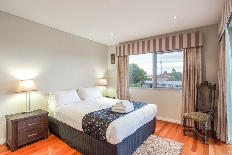 Spinnakers By Rockingham Apartments